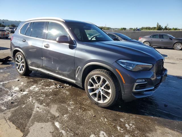 5UXCR6C52KLL03682 - 2019 BMW X5 XDRIVE40I GRAY photo 4