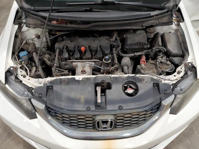 19XFB2F73FE703547 - 2015 HONDA CIVIC SE WHITE photo 11