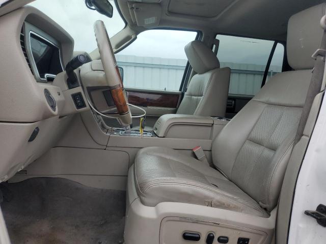 5LMJJ2J51BEJ07001 - 2011 LINCOLN NAVIGATOR WHITE photo 7