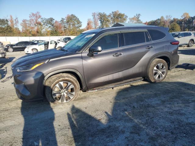 2021 TOYOTA HIGHLANDER XLE, 