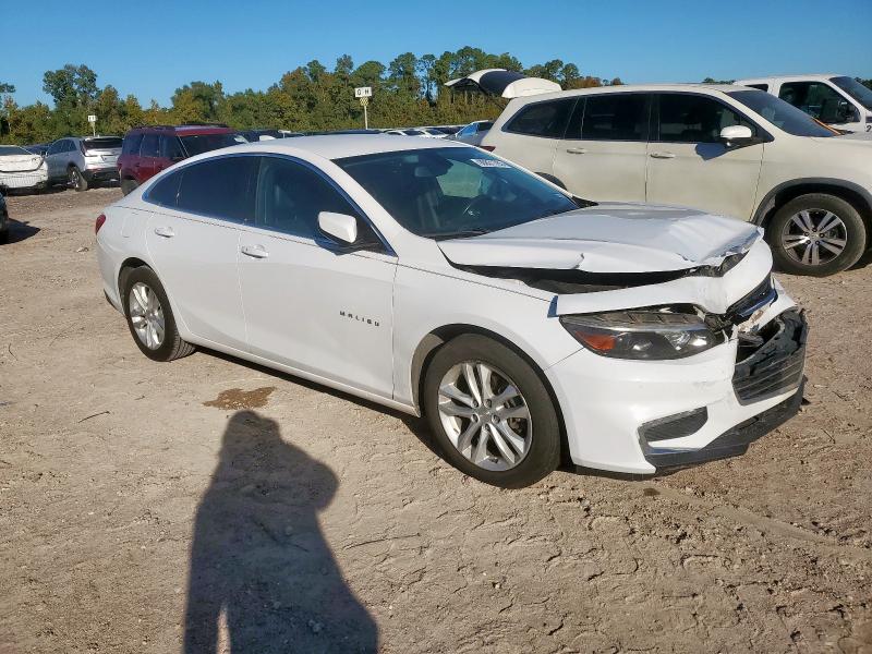 1G1ZE5ST8HF139016 - 2017 CHEVROLET MALIBU LT WHITE photo 4