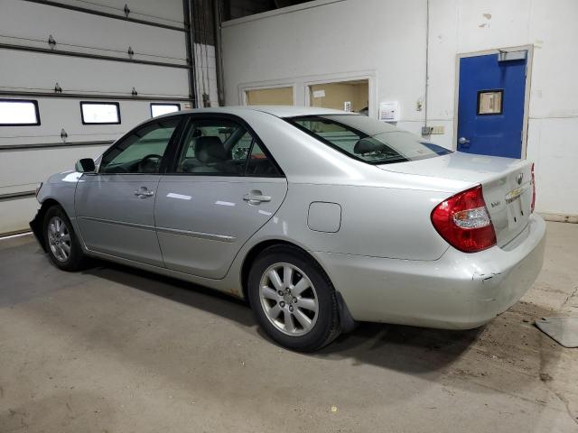 JTDBF30KX30111539 - 2003 TOYOTA CAMRY LE SILVER photo 2