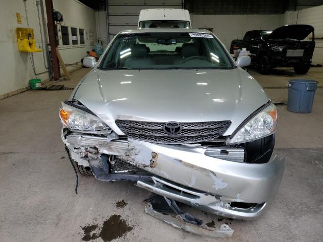 JTDBF30KX30111539 - 2003 TOYOTA CAMRY LE SILVER photo 5