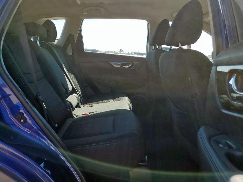 KNMAT2MT4JP522635 - 2018 NISSAN ROGUE S ლურჯი ფოტო 11