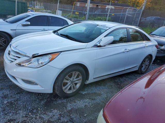 2013 HYUNDAI SONATA GLS, 
