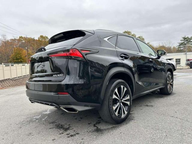 JTJBARBZ1J2157562 - 2018 LEXUS NX 300 BASE أسود صورة 3