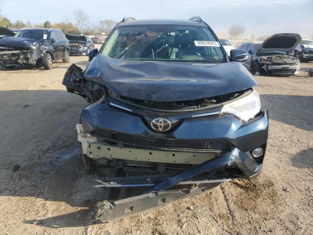 2T3DFREV7HW686778 - 2017 TOYOTA RAV4 LIMITED Көк фото 5