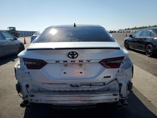 4T1K61AK5PU101806 - 2023 TOYOTA CAMRY XSE WHITE photo 6