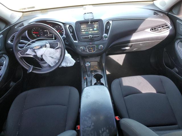 1G1ZB5ST2JF227042 - 2018 CHEVROLET MALIBU LS Srebrny zdjęcie 8