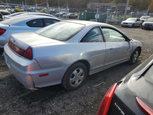 1HGCG31781A020080 - 2001 HONDA ACCORD EX SILVER photo 3
