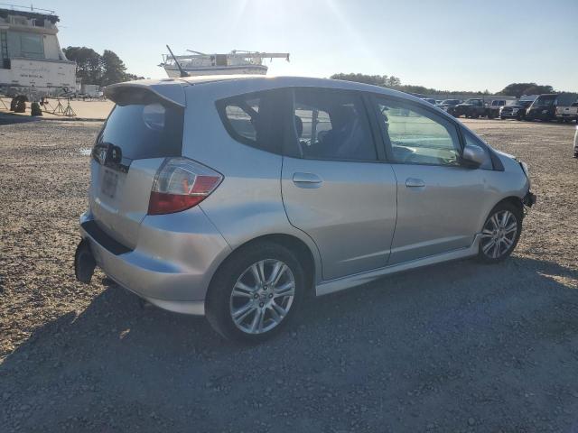 JHMGE8H52BC022290 - 2011 HONDA FIT SPORT SILVER photo 3