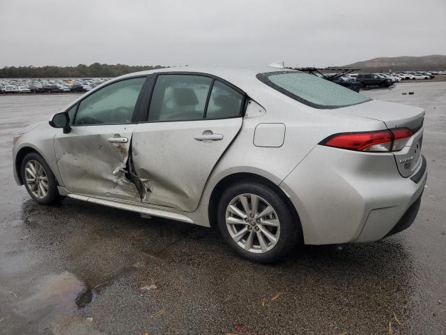 5YFB4MDE7SP245560 - 2025 TOYOTA COROLLA LE SILVER photo 2
