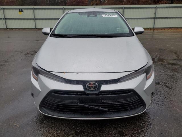 5YFB4MDE7SP245560 - 2025 TOYOTA COROLLA LE SILVER photo 5