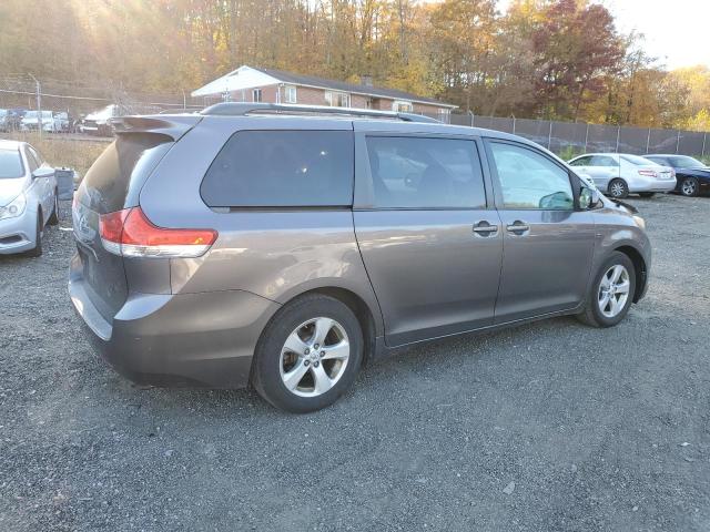 5TDKK3DC7BS042500 - 2011 TOYOTA SIENNA LE GRAY photo 3