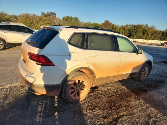 3VV3B7AXXJM104314 - 2018 VOLKSWAGEN TIGUAN SE WHITE photo 3