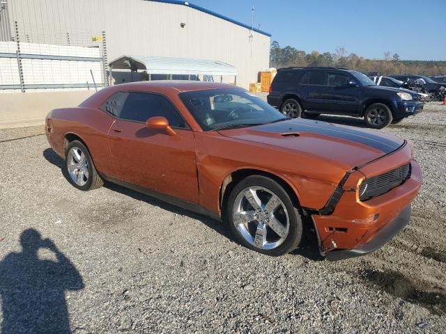 2B3CJ4DG1BH586071 - 2011 DODGE CHALLENGER ORANGE photo 4