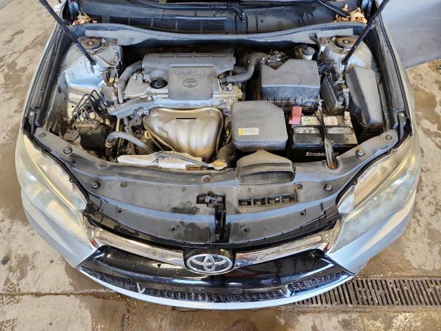 4T1BF1FK8FU110006 - 2015 TOYOTA CAMRY LE 银色 照片 11