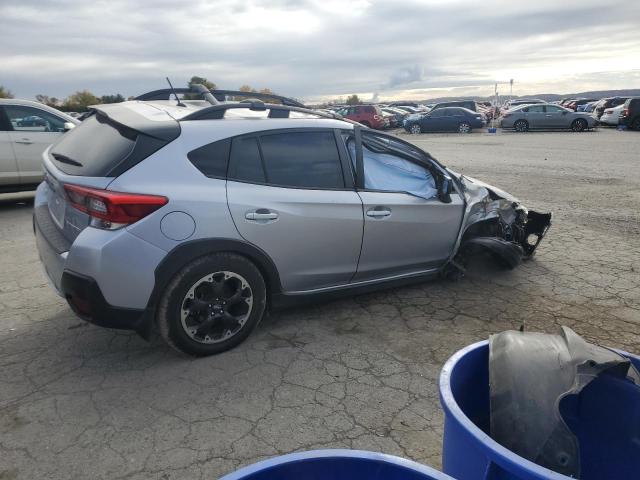 JF2GTABC3P8260845 - 2023 SUBARU CROSSTREK SILVER photo 3