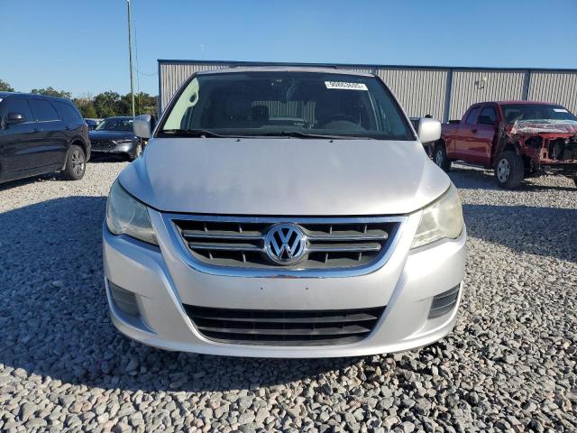 2V4RW3DG2BR766454 - 2011 VOLKSWAGEN ROUTAN SE SILVER photo 5