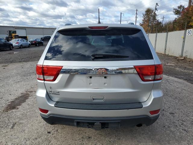 1C4RJFAG8DC633353 - 2013 JEEP GRAND CHER LAREDO SILVER photo 6