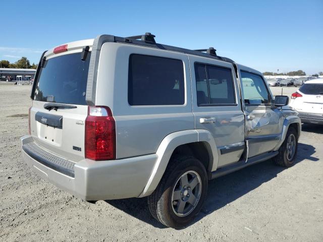 1J8HG48N38C172015 - 2008 JEEP COMMANDER SPORT Серебристый фото 3