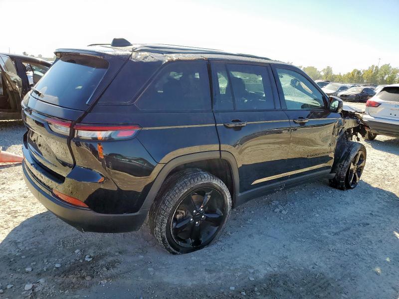 1C4RJHAG8PC513505 - 2023 JEEP GRAND CHER LAREDO BLACK photo 3