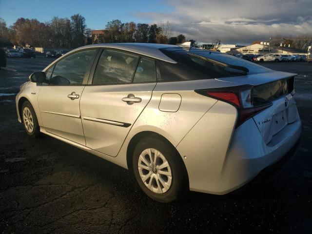 JTDKARFU5K3084113 - 2019 TOYOTA PRIUS SILVER photo 2