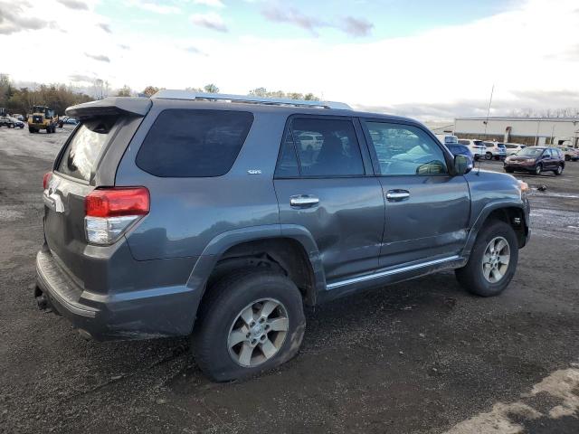 JTEBU5JR2A5012593 - 2010 TOYOTA 4RUNNER SR5 GRAY photo 3