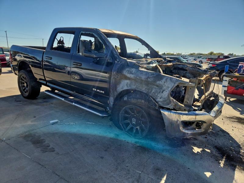 3C6UR5DJ1NG103929 - 2022 RAM 2500 BIG HORN/LONE STAR BLACK photo 4