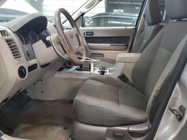 1FMCU03739KA51144 - 2009 FORD ESCAPE XLT SILVER photo 7