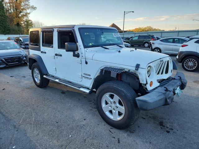 1C4BJWDG7DL529708 - 2013 JEEP WRANGLER U SPORT თეთრი ფოტო 4