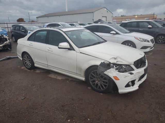 WDDGF81X39F356692 - 2009 MERCEDES-BENZ C 300 4MATIC WHITE photo 4