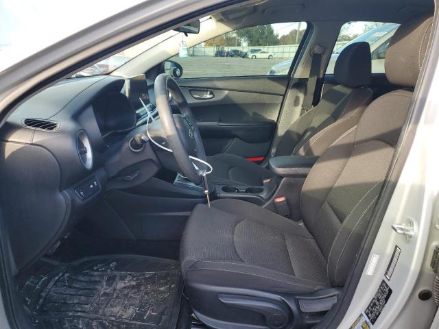 3KPF24AD6KE108307 - 2019 KIA FORTE FE SILVER photo 7