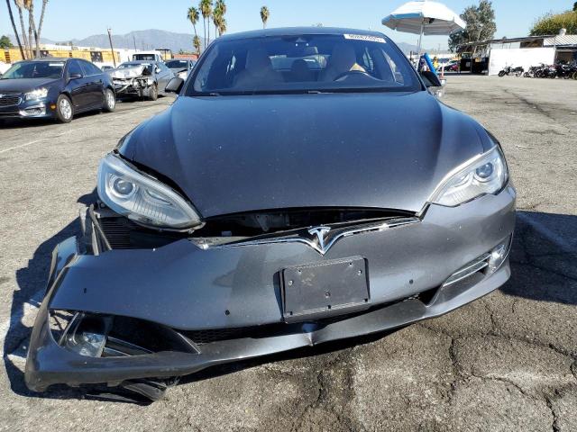 5YJSA1E17GF123397 - 2016 TESLA MODEL S فحمي صورة 5