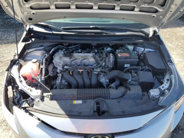 5YFEPRAEXLP132970 - 2020 TOYOTA COROLLA LE 银色 照片 11
