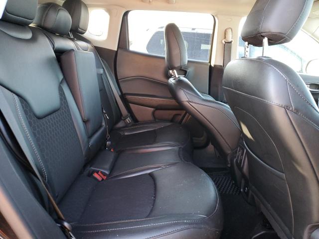 3C4NJDBBXLT168020 - 2020 JEEP COMPASS LATITUDE BLACK photo 11