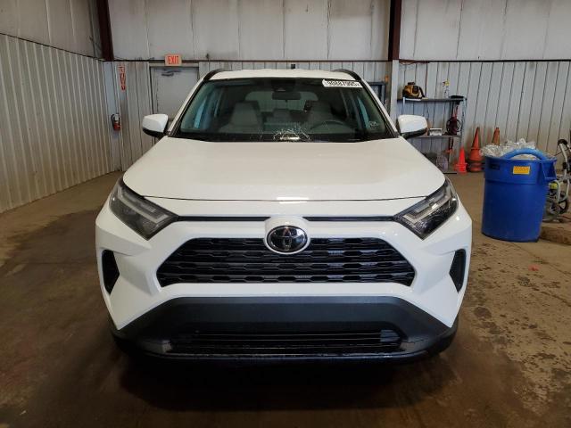 2T3P1RFV6NW261574 - 2022 TOYOTA RAV4 XLE WHITE photo 5