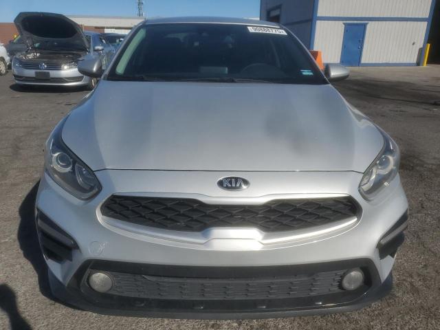 3KPF24AD6KE120425 - 2019 KIA FORTE FE 银色 照片 5