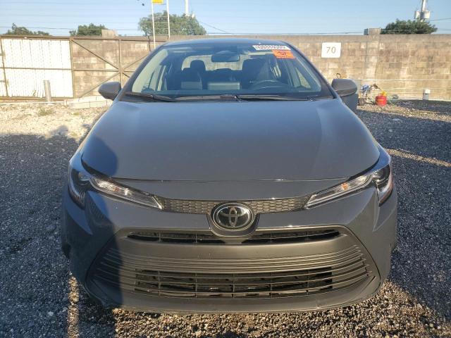 5YFB4MDE7SP246708 - 2025 TOYOTA COROLLA LE 灰色 照片 5