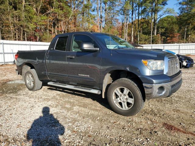 5TFRM5F17AX020148 - 2010 TOYOTA TUNDRA DOUBLE CAB SR5 GRAY photo 4