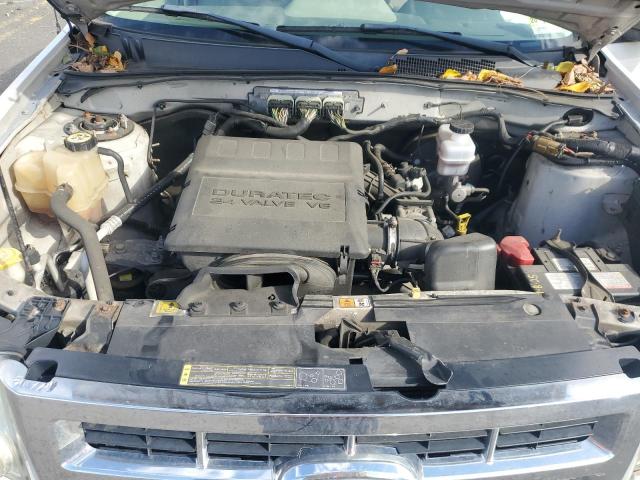 1FMCU0DG2CKA59662 - 2012 FORD ESCAPE XLT WHITE photo 11