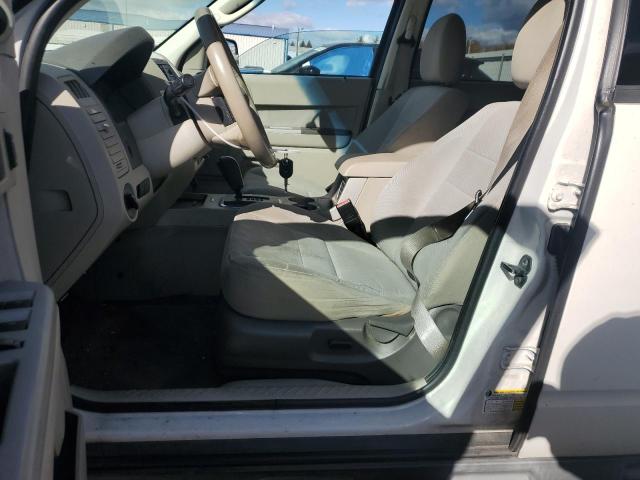 1FMCU0DG2CKA59662 - 2012 FORD ESCAPE XLT WHITE photo 7