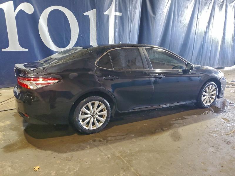 JTNB11HK3J3021647 - 2018 TOYOTA CAMRY L BLACK photo 3