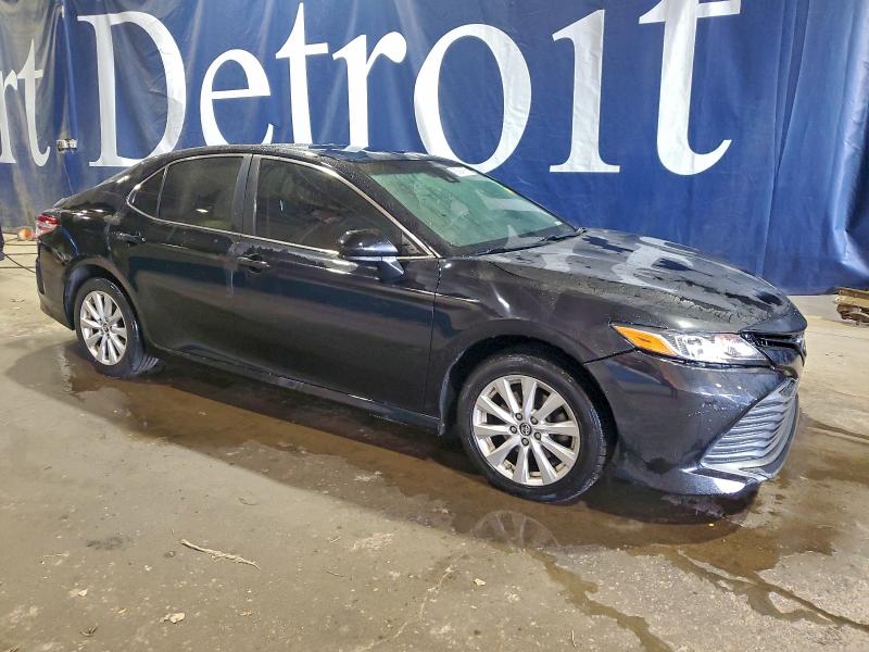 JTNB11HK3J3021647 - 2018 TOYOTA CAMRY L BLACK photo 4