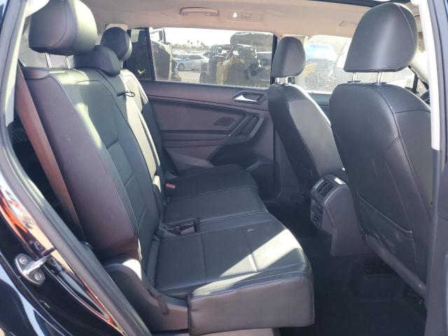 3VV2B7AX6JM205748 - 2018 VOLKSWAGEN TIGUAN SE Negro foto 11