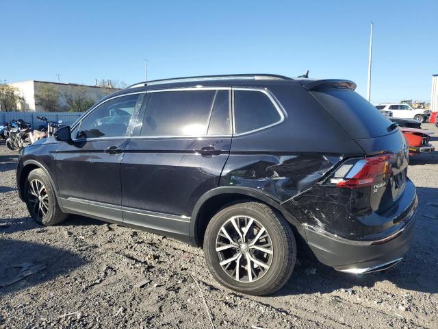 3VV2B7AX6JM205748 - 2018 VOLKSWAGEN TIGUAN SE Negro foto 2