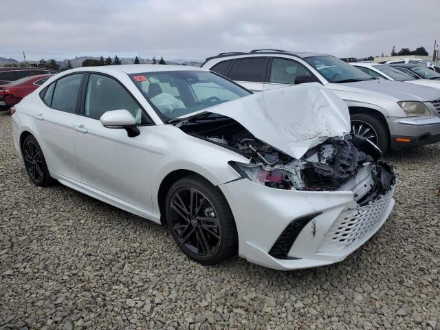 4T1DAACK1SU015163 - 2025 TOYOTA CAMRY XSE 白色 照片 4