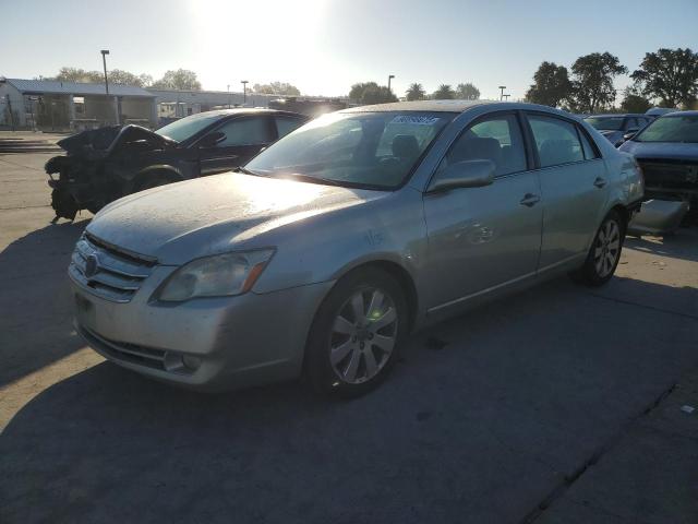 2006 TOYOTA AVALON XL, 