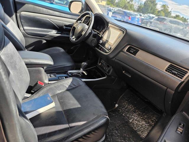 JA4AD3A37LZ031551 - 2020 MITSUBISHI OUTLANDER SE შავი ფოტო 5