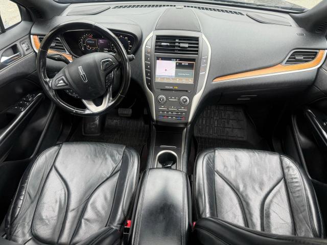 5LMTJ3DH8HUL54616 - 2017 LINCOLN MKC RESERVE BLUE photo 9